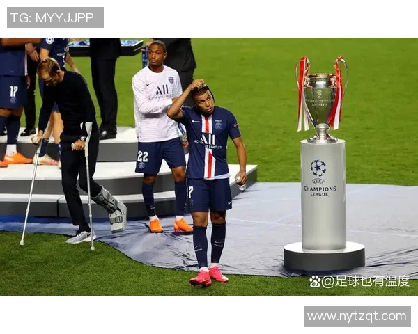 足球明星在场上哪个位置更为常见和受欢迎的分析与探讨 足球明星在场上哪个位置更为常见和受欢迎的分析与探讨