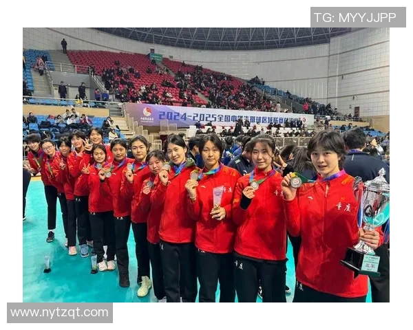 重庆排球队荣登全国排球耐力排行榜第一名展现卓越实力与团队精神 重庆排球队荣登全国排球耐力排行榜第一名展现卓越实力与团队精神