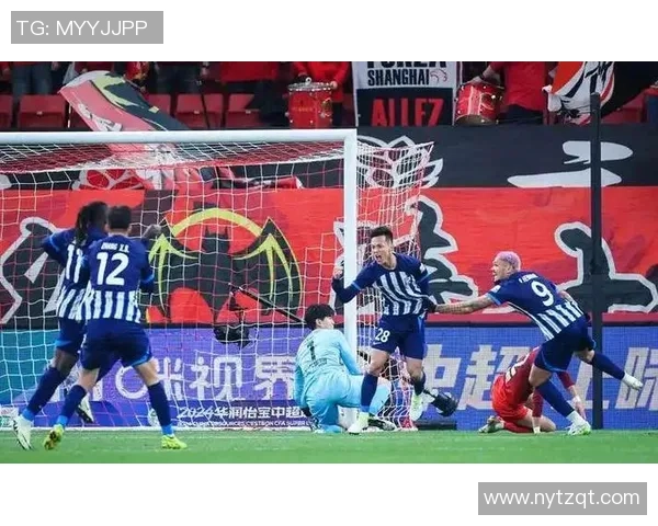 杭州足球队实力大变革引发热议球迷期待新篇章的到来 杭州足球队实力大变革引发热议球迷期待新篇章的到来