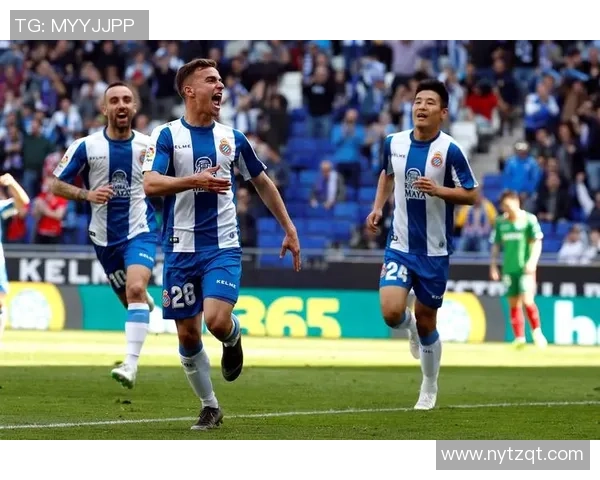 西班牙21号足球明星的辉煌历程与未来展望分析 西班牙21号足球明星的辉煌历程与未来展望分析